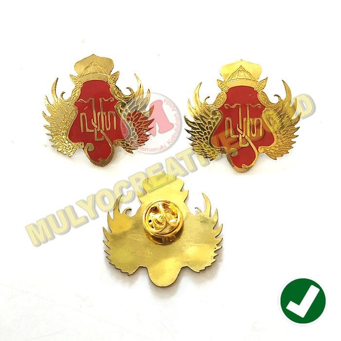 

Lencana Keraton 3.5 Cm - Pin Bros Logo Keraton Jogjakarta Murah PREMIUM