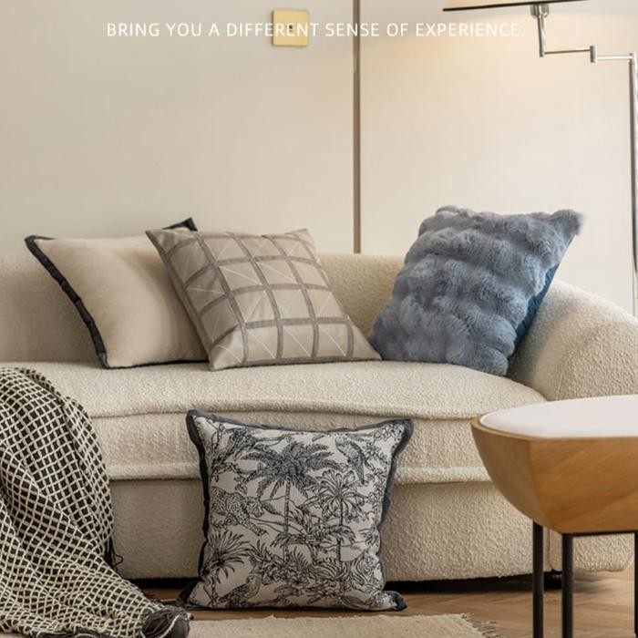 SESEBI Sarung Bantal Sofa 45x45cm Abu