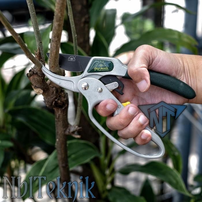 Gunting Dahan Ranting 8" cap mata Tjap Mata