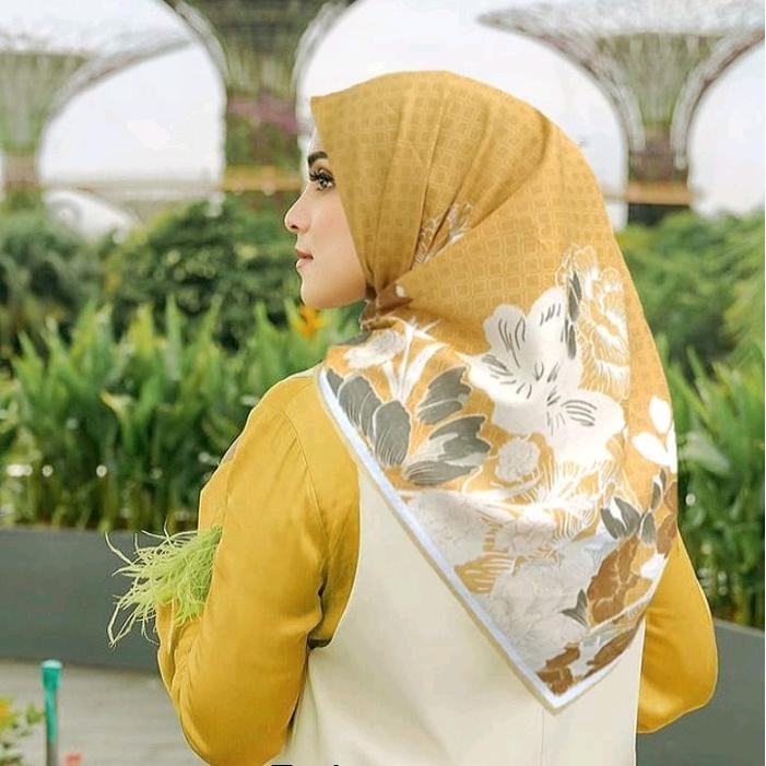 Hijab Segiempat Motif Seri Warna Kuning/Yellow Mustard/Kunyit