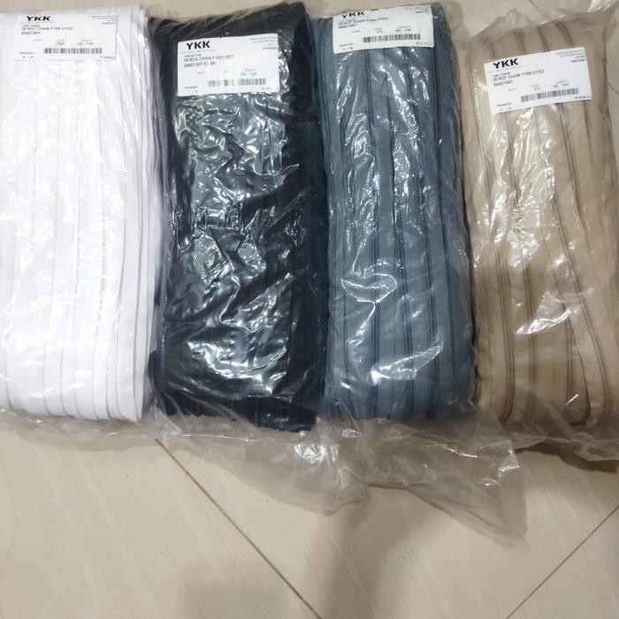 

Daun Rel Sleting Resleting YKK Nomor 5 Koil Coil Roll 100 Yard