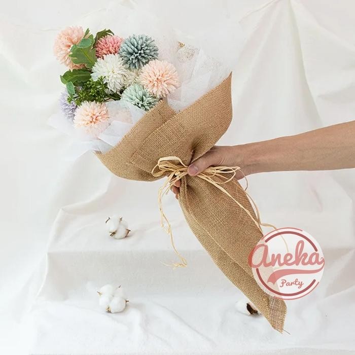 

KAIN GONI ROLL / KAIN GONI GULUNGAN KARUNG GONI BURLAP 1 ROL 5 YARD / WRAPING BUNGA