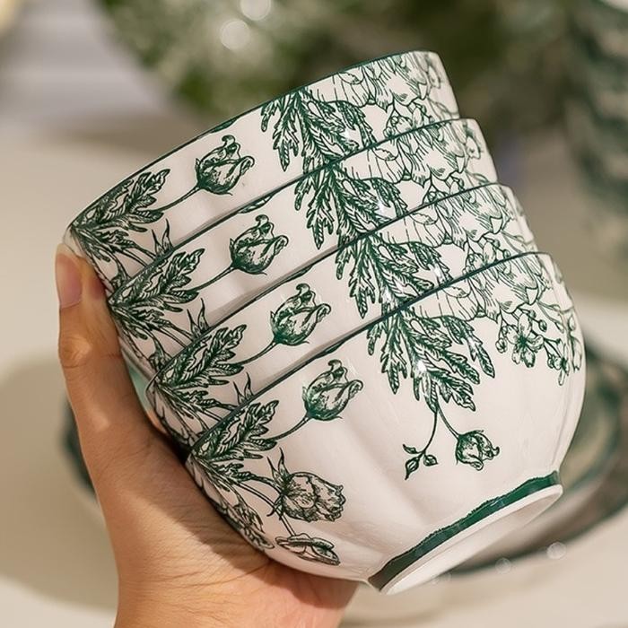 

Parcel Natal Tahun Baru 2025 Royal Christmas Hampers Gift Piring + Mangkok Set