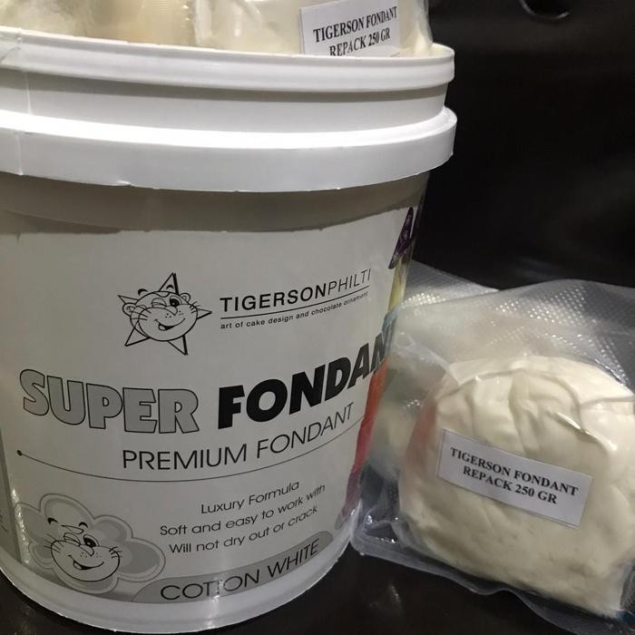 

FyZ Super Fondant Tigerson White Repack 250gr
