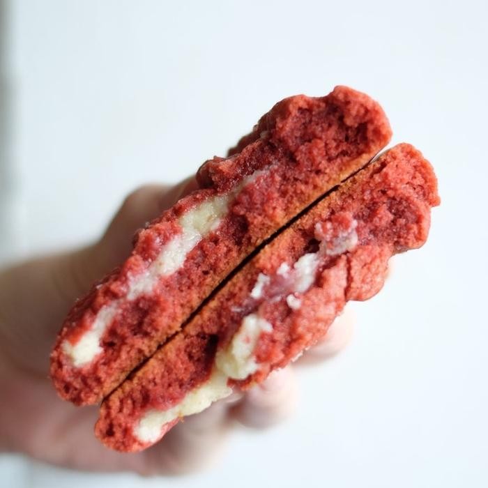 

Ger Kolacica Pink Red Velvet Jumbo Cookies Black Cheese