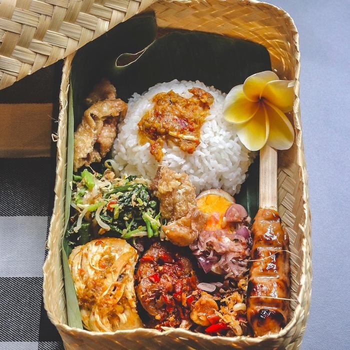 

Gdh BESEK NASI CAMPUR BALI (Ayam) Halal