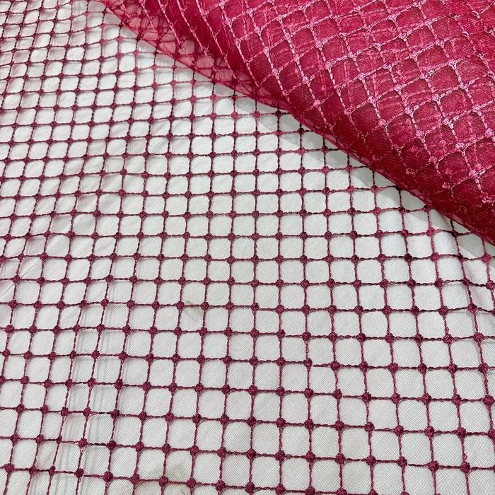 

TILE KOTAK LOVE 24036 D2 (LEBAR 130CM) COXOK UNTUK ATASAN, KEBAYA, ATAU DRESS PAKAIAN KODE 318