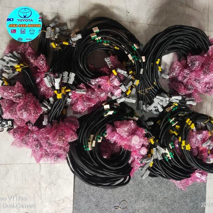 Sensor Parkir Corner Belakang Innova Reborn Type V Q Venturer Original