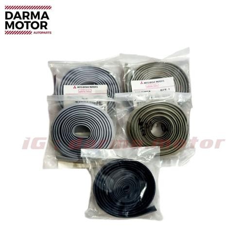 Karet List Fender Spakbor Triton Pajero Sport