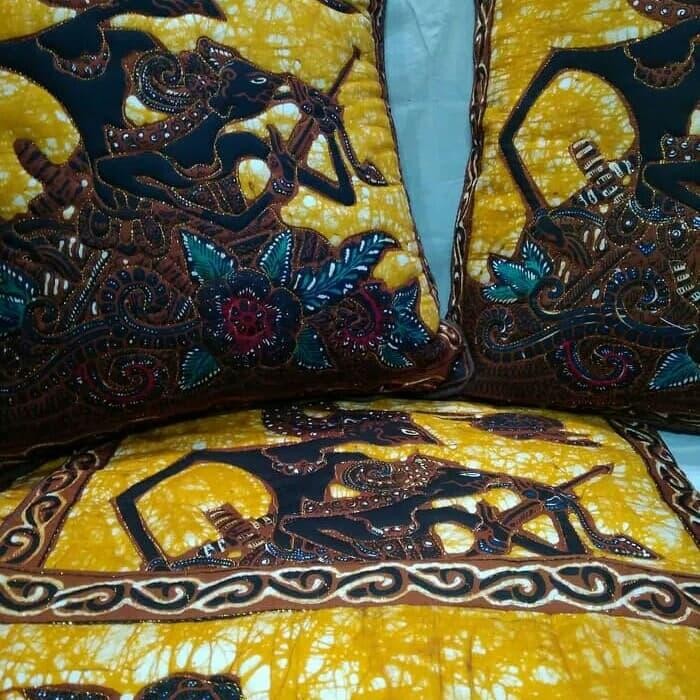 SBK Sarung Bantal Kursi Wayang Batik 1 set 5 bantal dan 1 taplak meja