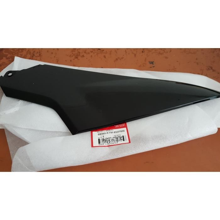 Cover L SD Hitam – Supra X 125 Injection. 64380-KTM-850FMB