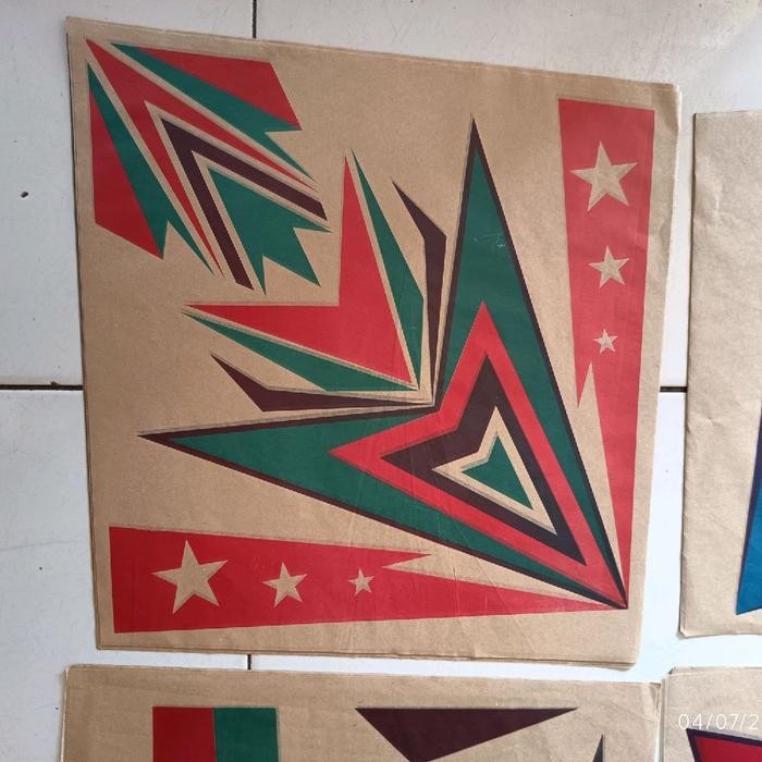 

(Allthebest) kertas layangan sablon 2warna 100 lembar A "hanya kertasnya saja