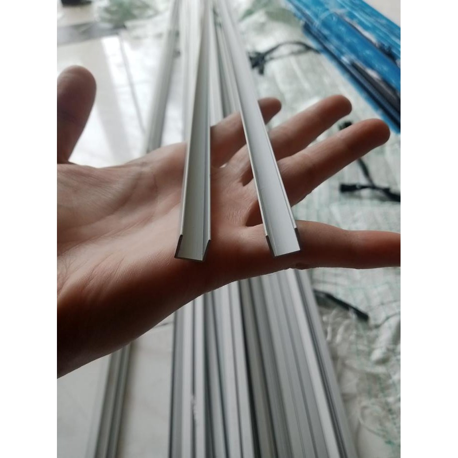 Lis U Aluminium 9x9MM 3METER CA