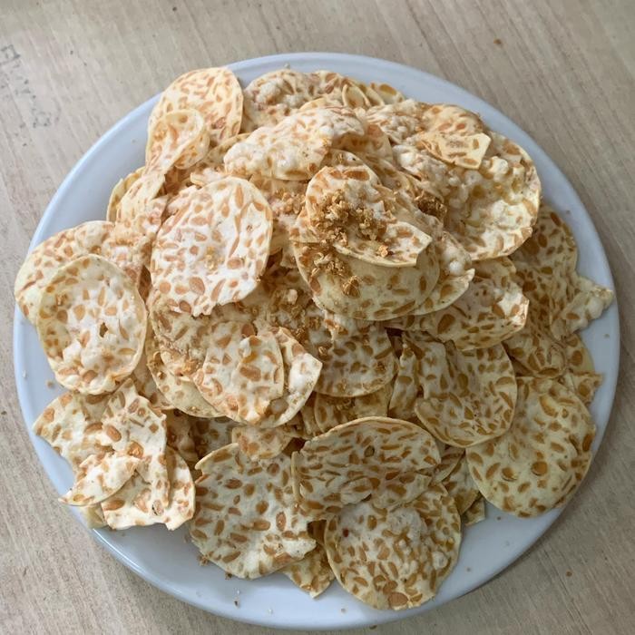 

Sedia Kripik Tempe Sagu Bumbu Ketumbar Berat 250grm dan grm - Snack Makanan Ringan - Food Ca Keripik