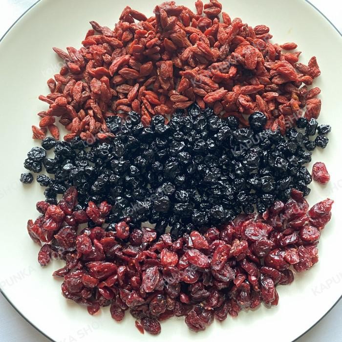 

Mix Berries 250Gr/Mix Dried Berry Bluberry Cranberry Gojiberry