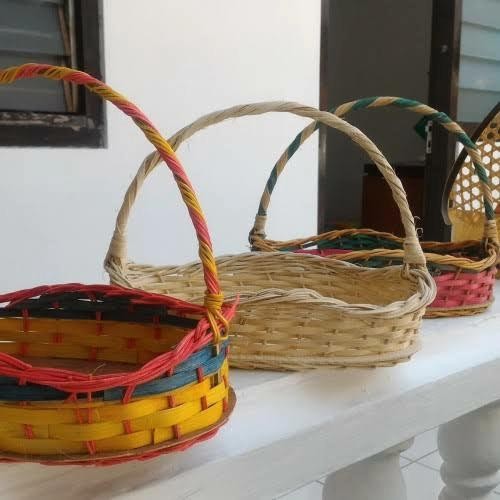 

keranjang parcel sedang