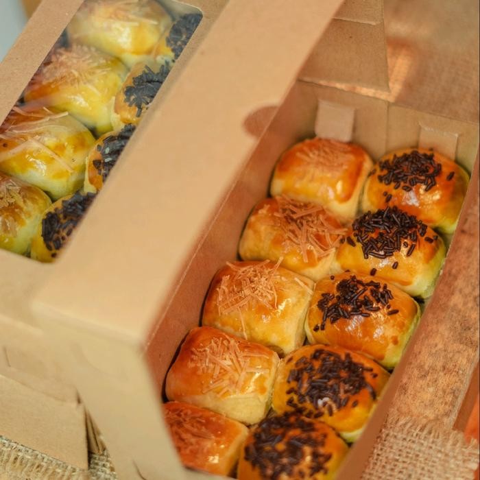 

New Bolen Pisang Rasa Cokelat Keju Mix Isi 10pcs