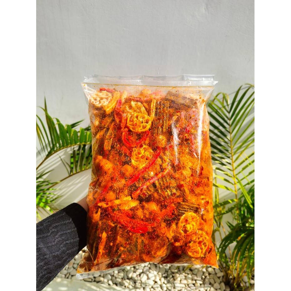 

Seblak campur / Seblak mix / Seblak pedas daun jeruk kemasan 1kg
