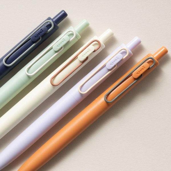 

Ready- Uni Uniball One Feel Gel Ink Pen 0.5Mm Mitsubishi Gel Pen Umn-Sf05F