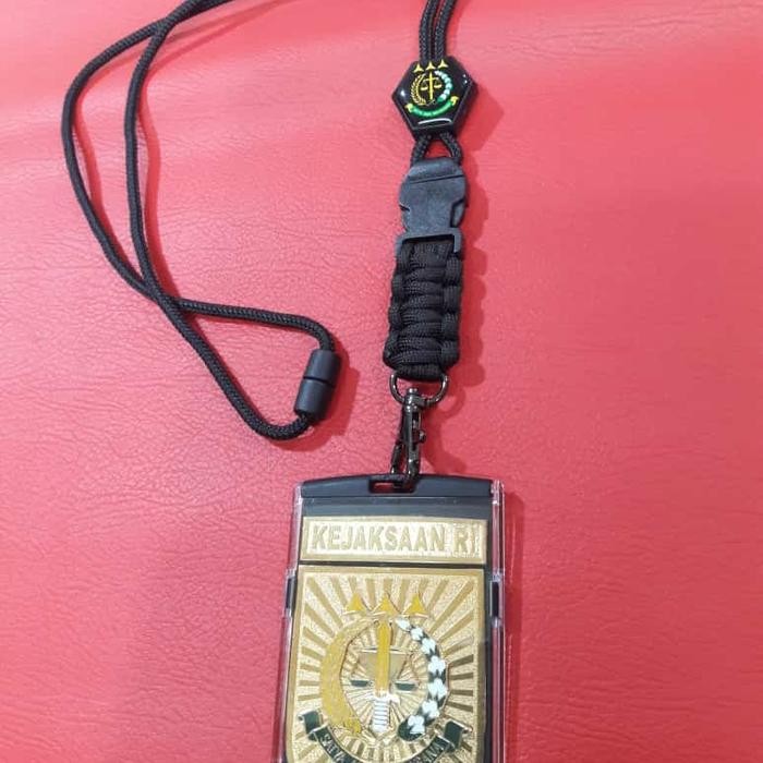 

tactical lanyard. id card logam sepuh emas.kejaksaan