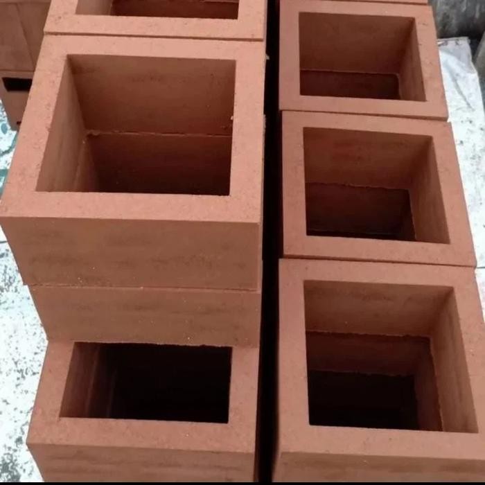 Roster beton minimalis/roster beton lubang angin/roster kotak polos *