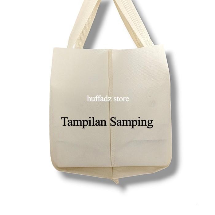 (Expert) Tas Goodie Bag Hajatan Box 22x22