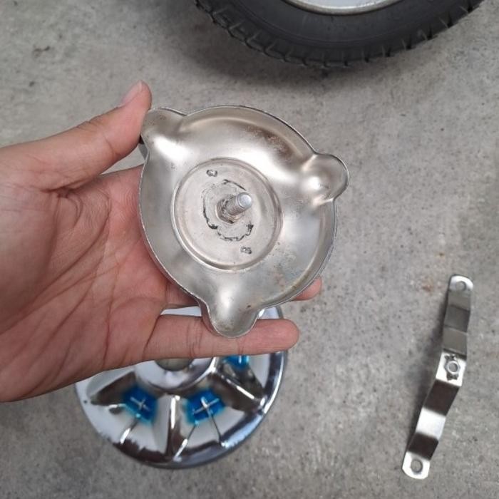 Tutup Cover Dop As Wheeldop Salib R8 Ring 8 Vespa Vbb Vnb Vba