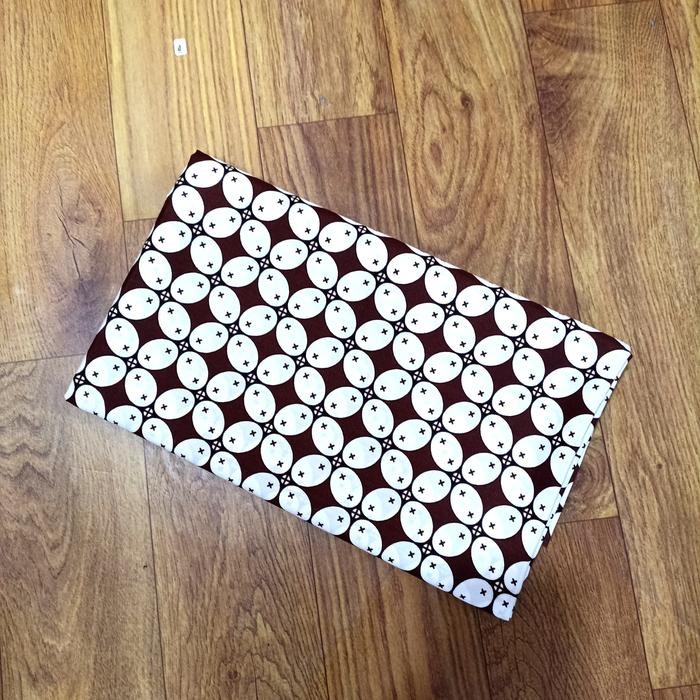 kain batik jarik samping motif kawung latar putih jogja solo