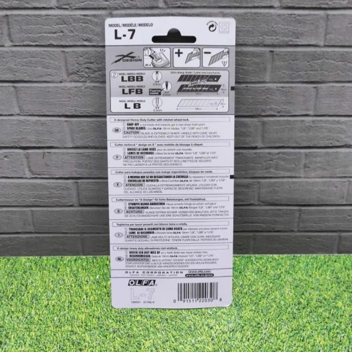 

PISAU CUTTER KNIFE 18MM SNAP-OFF BLADE CUTTER L-7 OLFA KODE 41