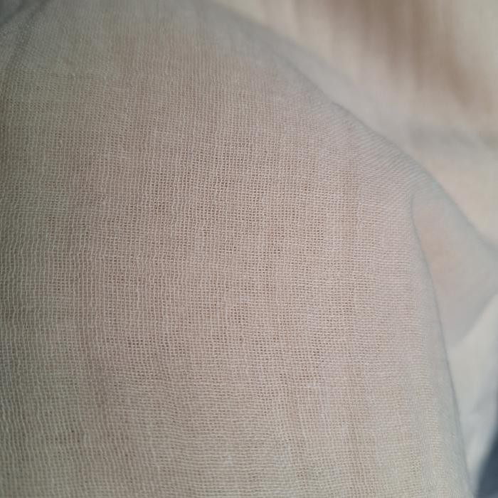 

KAIN BAHAN COTTON PARIS 100% COTTON ASLI IMPORT QUALITY ( 1MTR ) KODE 1275