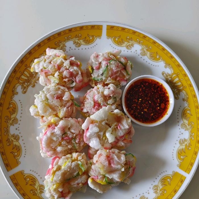 

New Cemilan Makanan Kerupuk Cipuk Isi 15 pcs dengan Rasa Pedas - Food, Snack Chili Oil Tapioka