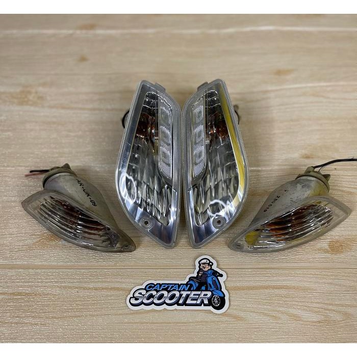 Lampu Indicator Sein Ori Original Vespa S LX LED Facelift