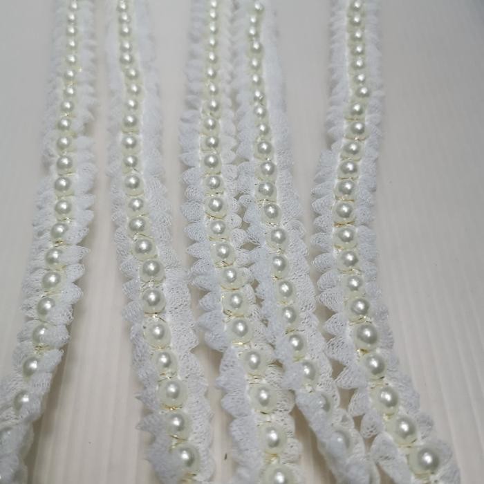 

Renda Tile Mutiara Tengah 6mm