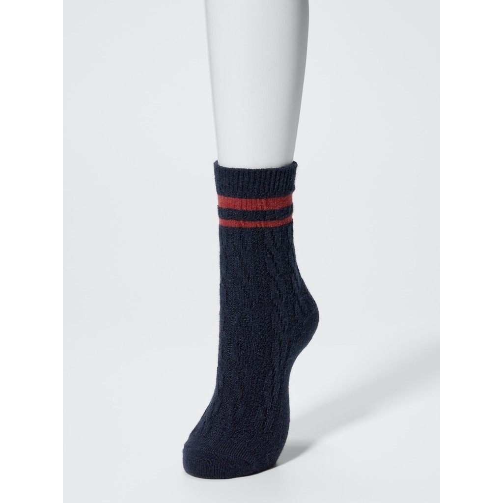 Uniqlo HEATTECH Kaos Kaki Cable Garis