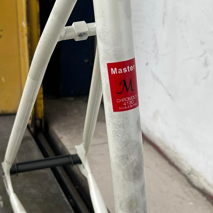 FRAMESET FIXIE 700C CHROMOLY KLASIK PUTIH VINTAGE MASTER PURSUIT LURUS