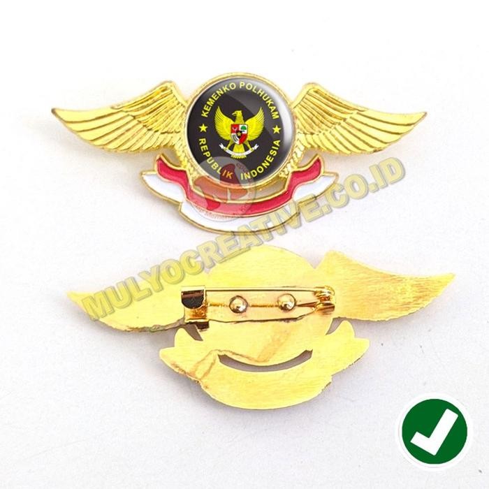 

Wing Kemenko Polhukam RI - Lencana Wing Kementerian PREMIUM