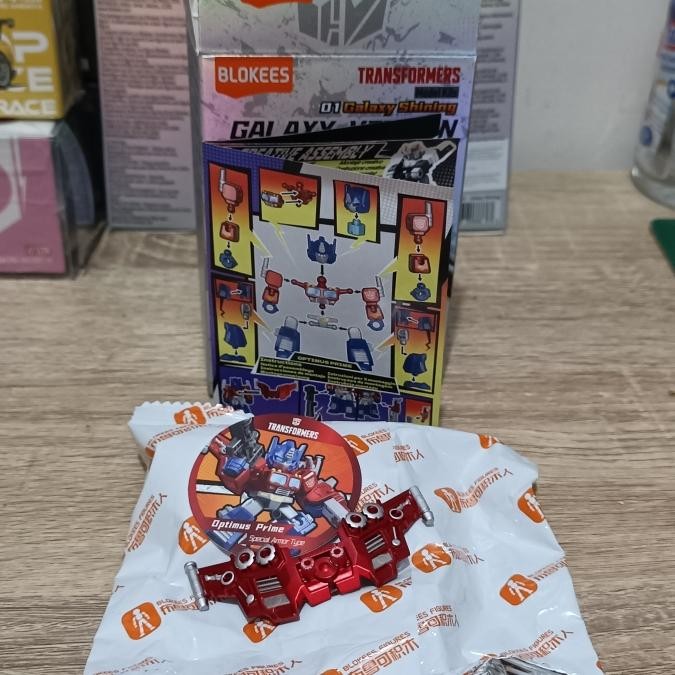 Blokees Transformers Defender Optimus Super Secret Ofc