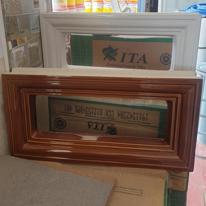 Loster / Lubang Angin Keramik 20X40 Kawat Nyamuk