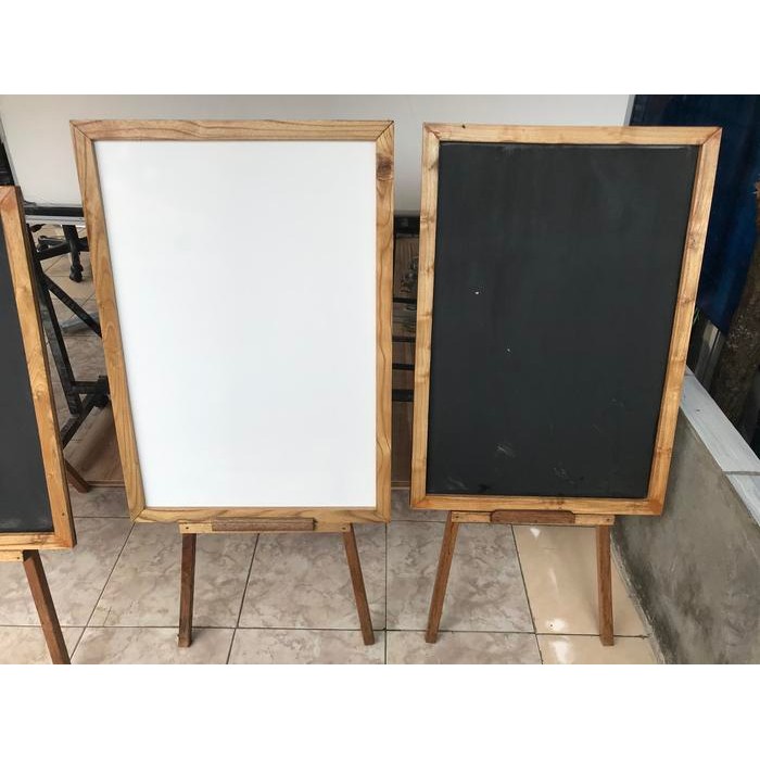 

White Board Standy Kayu Segitiga 60X90