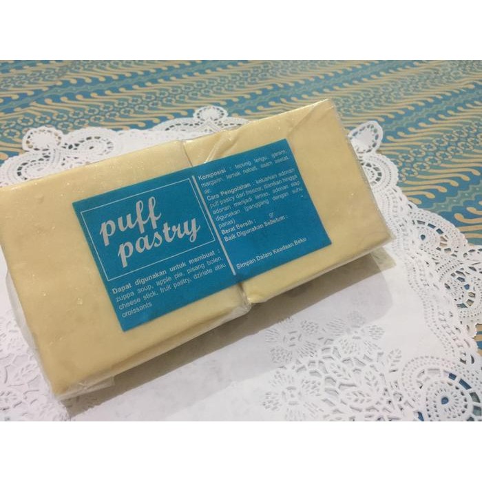 

Ready Puff Pastry 8X8Cm (Kulit Pisang Bolen)