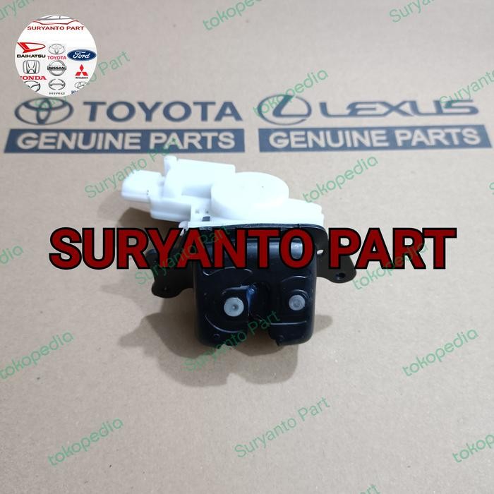 TERLARIS Doorlock Door Lock Pintu Bagasi Belakang Innova Reborn 2016 Up Asli