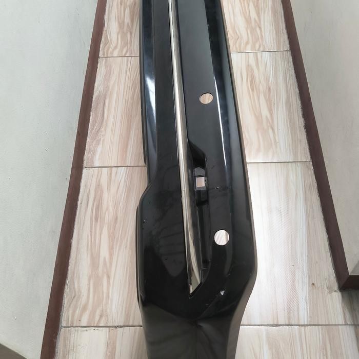 Bumper belakang hrv 2022-2025