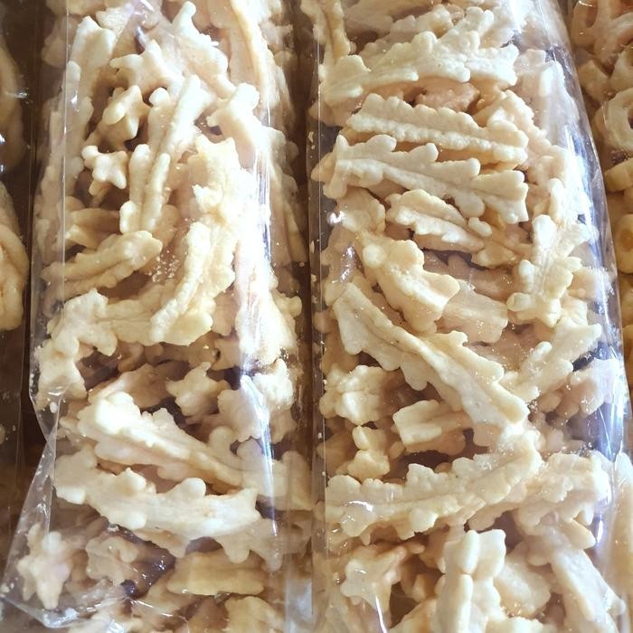 

3YC3 Kerupuk Stik Ikan Belida Palembang