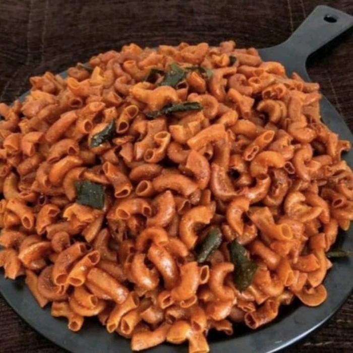 

MAKARONI CIKRUH 1 KG LEZAT & GURIH FOOD SNACK CEMILAN CRISPY KERING CAMILAN SNACK CEMILAN JAJANAN