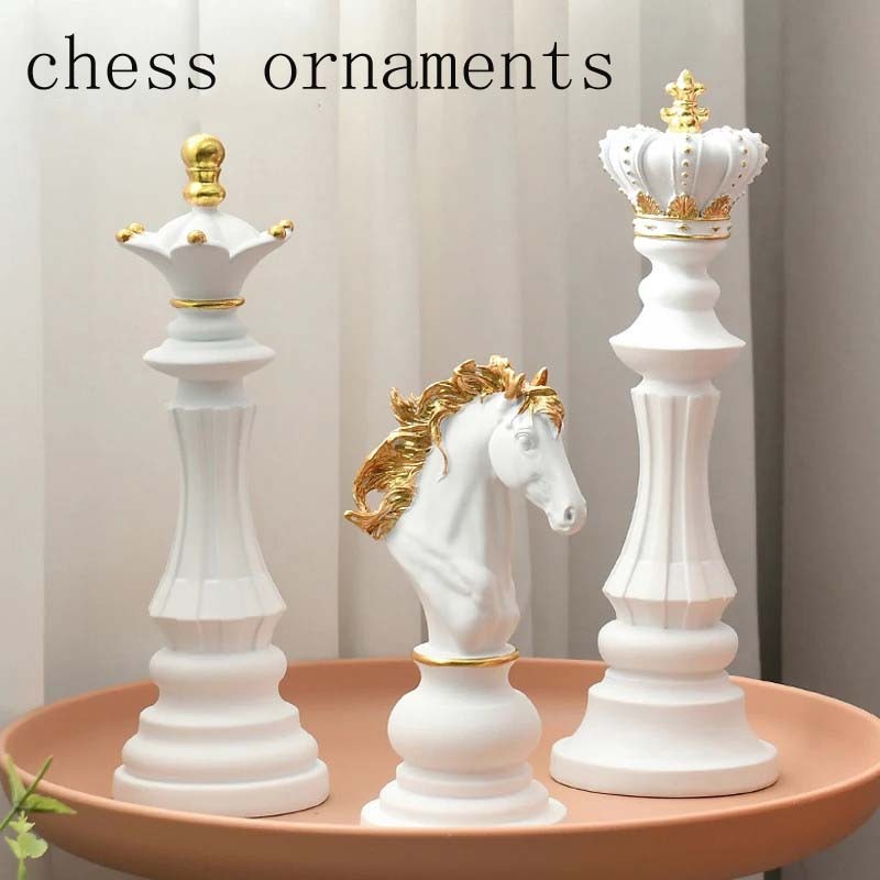 

SAAKAR International Chess Resin Decorative Ornaments Home Interior Office Figurines King Queen