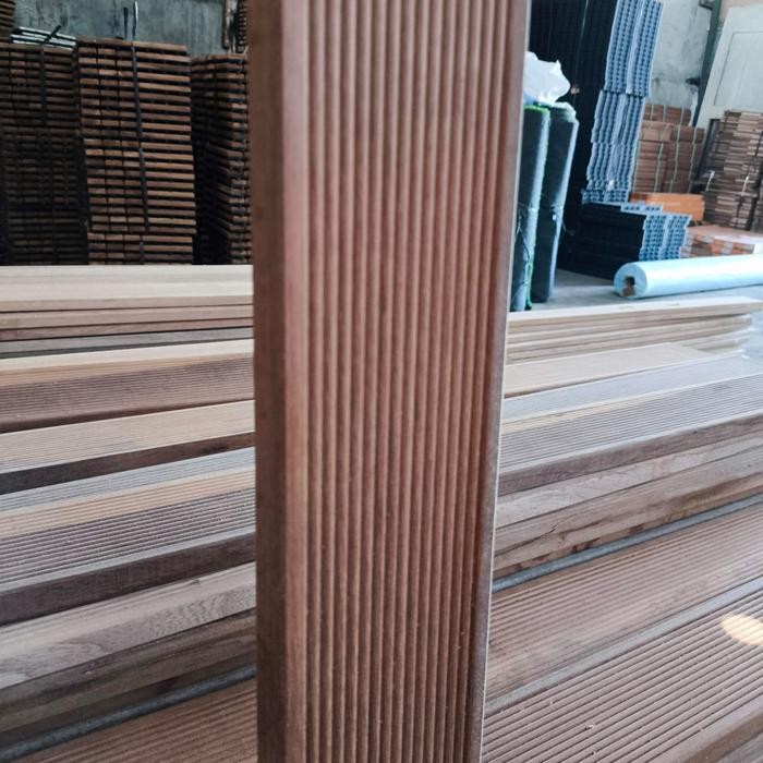 Papan Kayu Decking Ulin Sulawesi - Outdoor