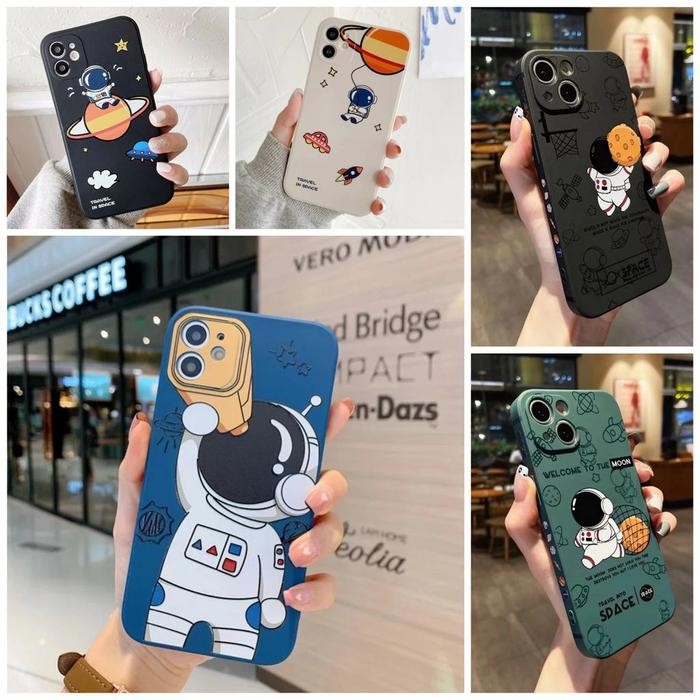 Soft Case iPhone 13 Mini Pro Max / 12 Mini Pro Max Astronot Casing 13 *