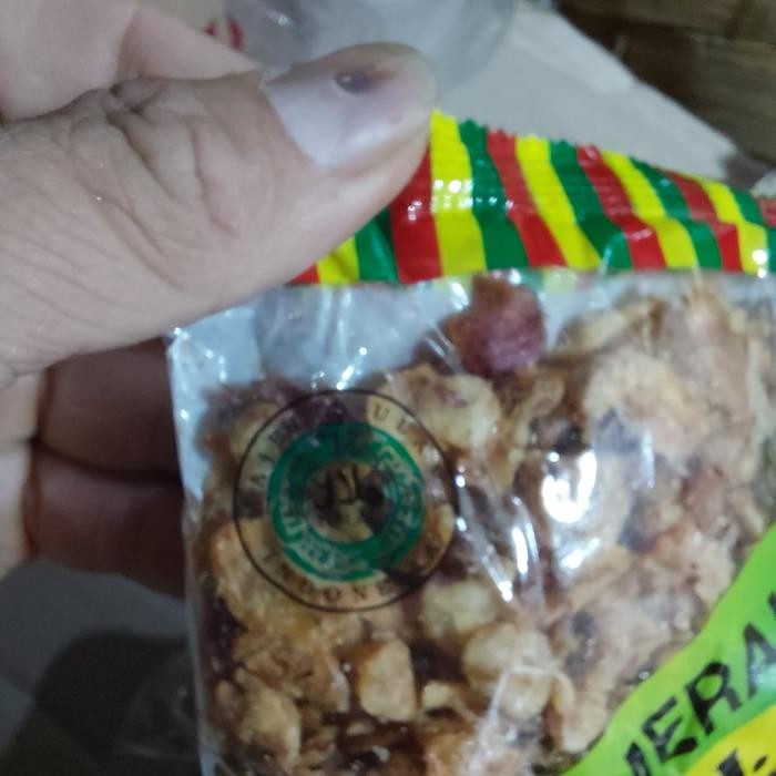 

Bawang Merah Goreng /Bawang Goreng Bj 100 Gram