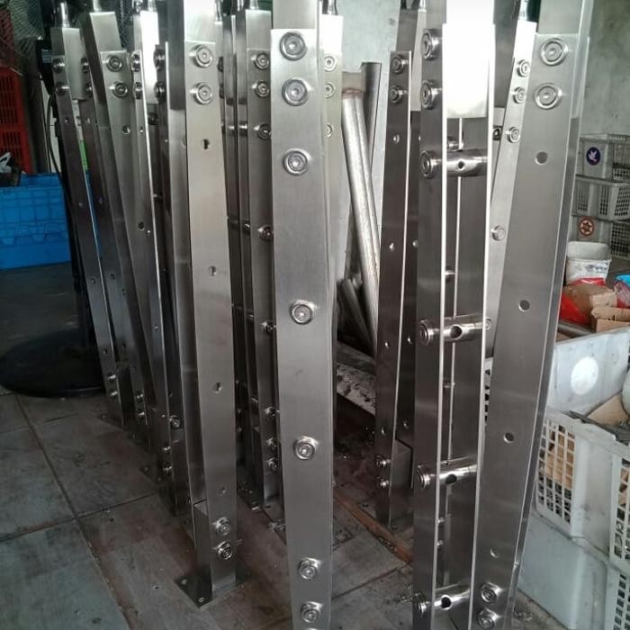 Pagar tangga / Railing tangga / railing tangga stainless *