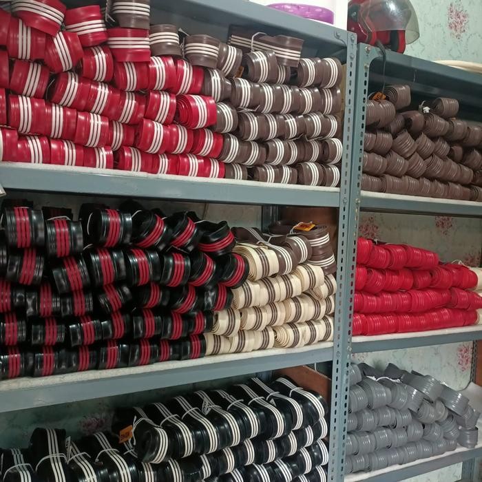 stepnosing karet / list tangga karet *